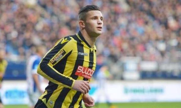 都体：邓弗里斯可能继续缺席与马竞比赛；泽林斯基已参加合练