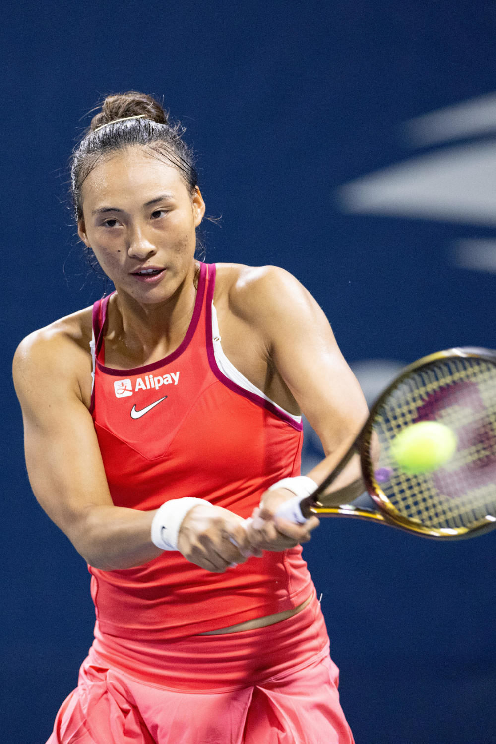 察琼斯此行 察琼斯此行