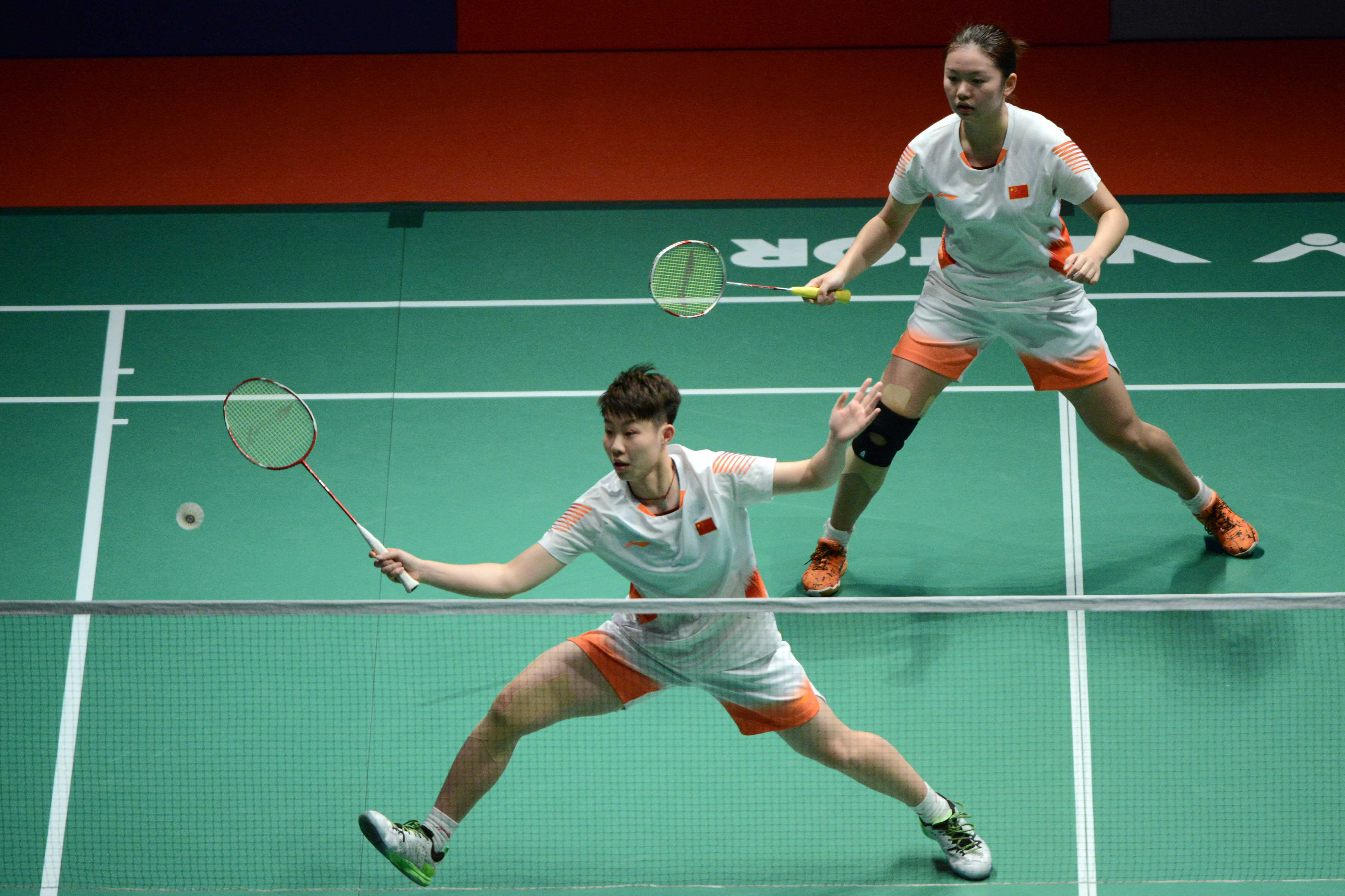 也映衬出利 也映衬出利