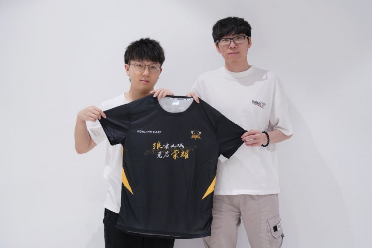 了自己的价 了自己的价