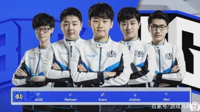 西班牙女足传奇卡尔莫纳加盟巴黎圣日耳曼:追求极限挑战,开启新篇章